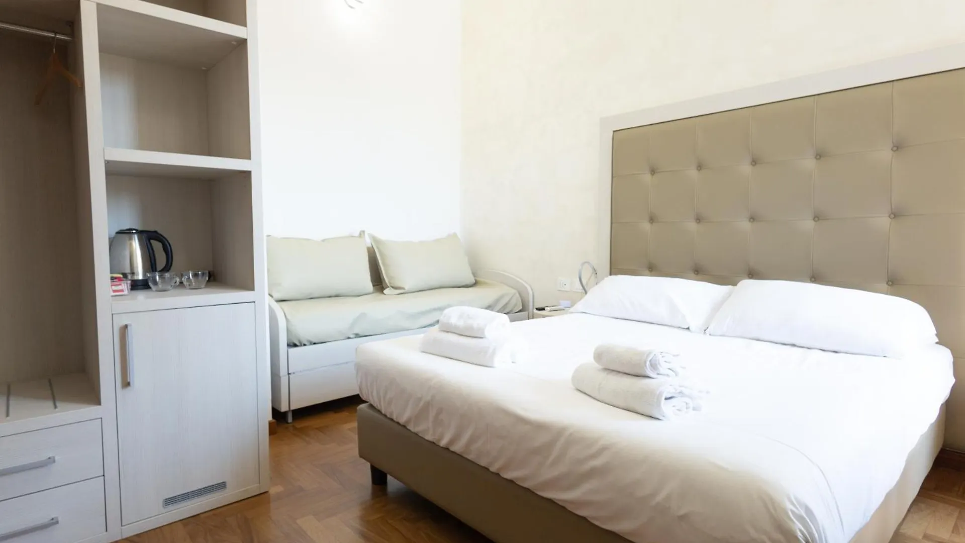 Romerooms Condotti Guest house Rome
